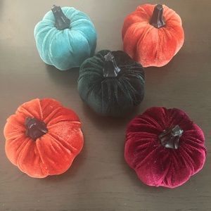 Velvet pumpkins